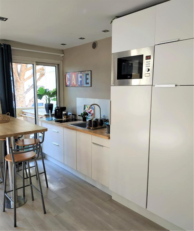 Charmant Appartement A 350M De La Plage Et Du Port Fréjus Εξωτερικό φωτογραφία