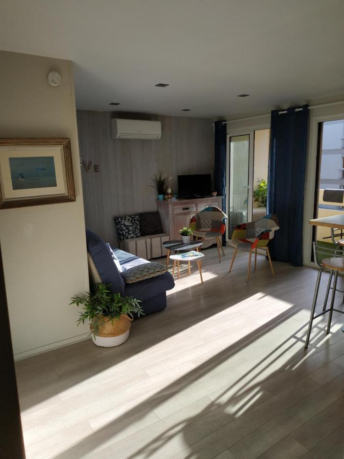 Charmant Appartement A 350M De La Plage Et Du Port Fréjus Εξωτερικό φωτογραφία